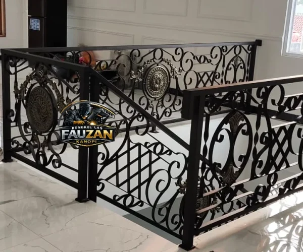 railing tangga besi tempa klasik jogja watermarked watermarked